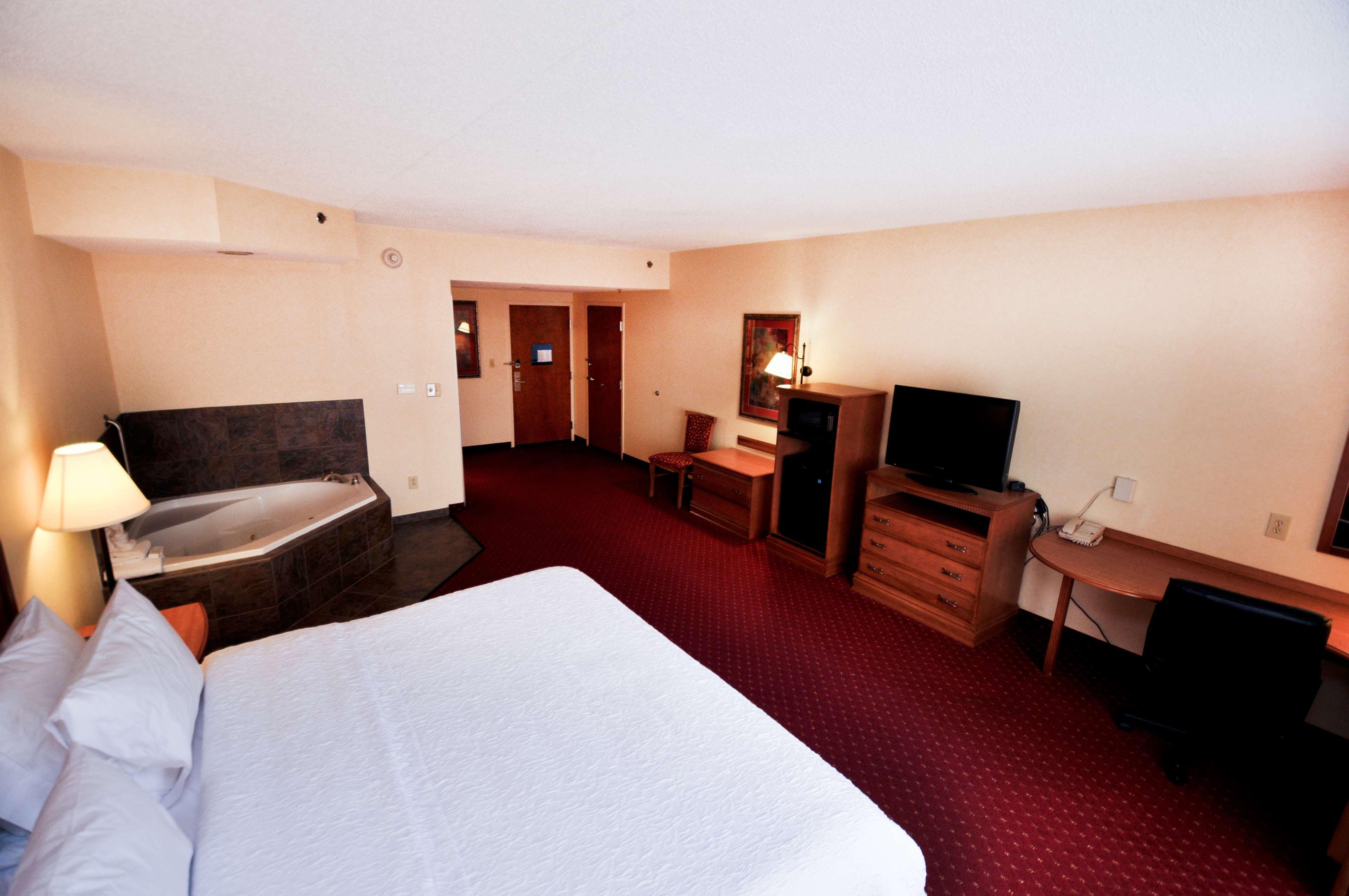 Hampton Inn & Suites Louisville East Esterno foto