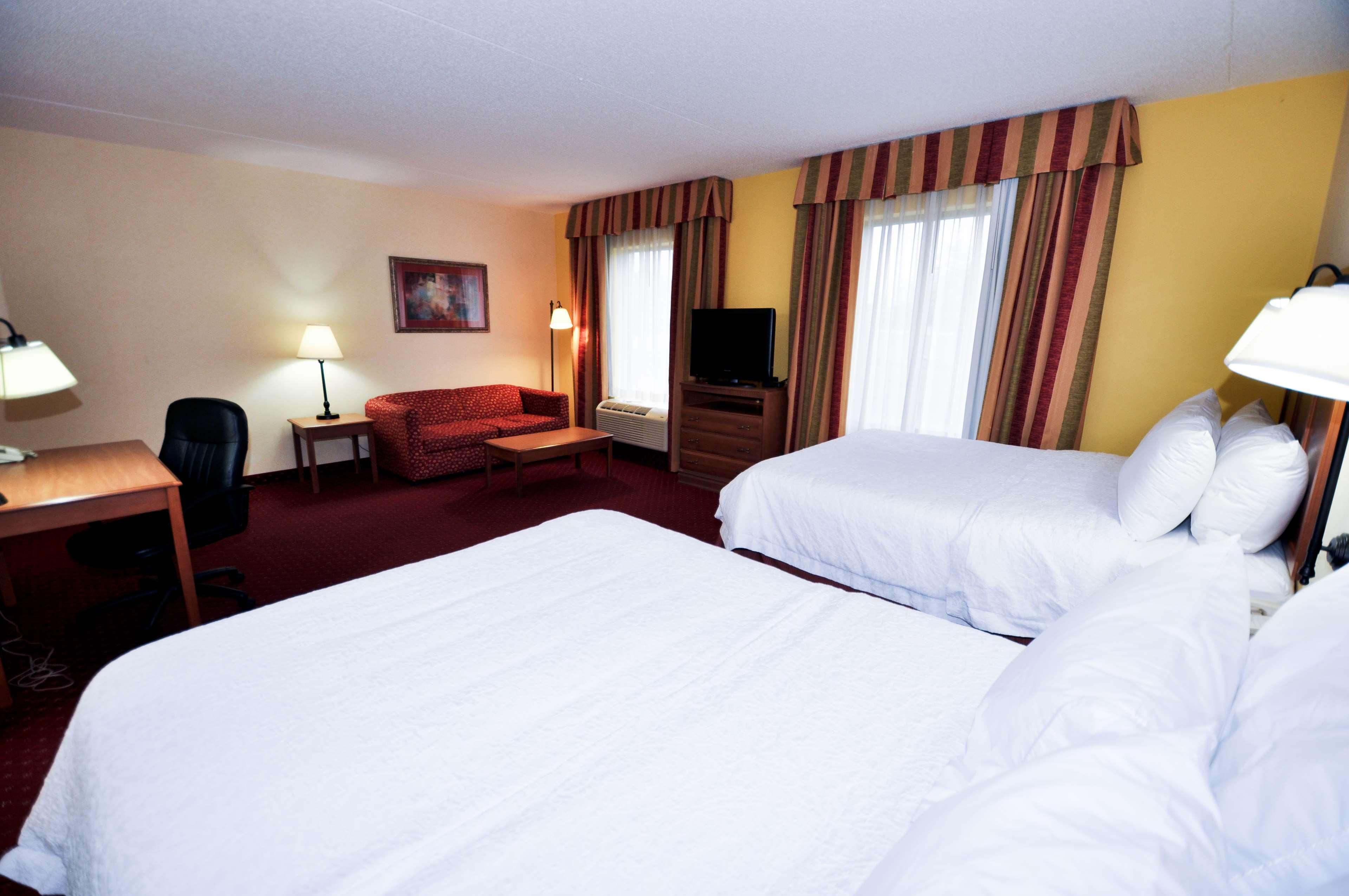 Hampton Inn & Suites Louisville East Esterno foto