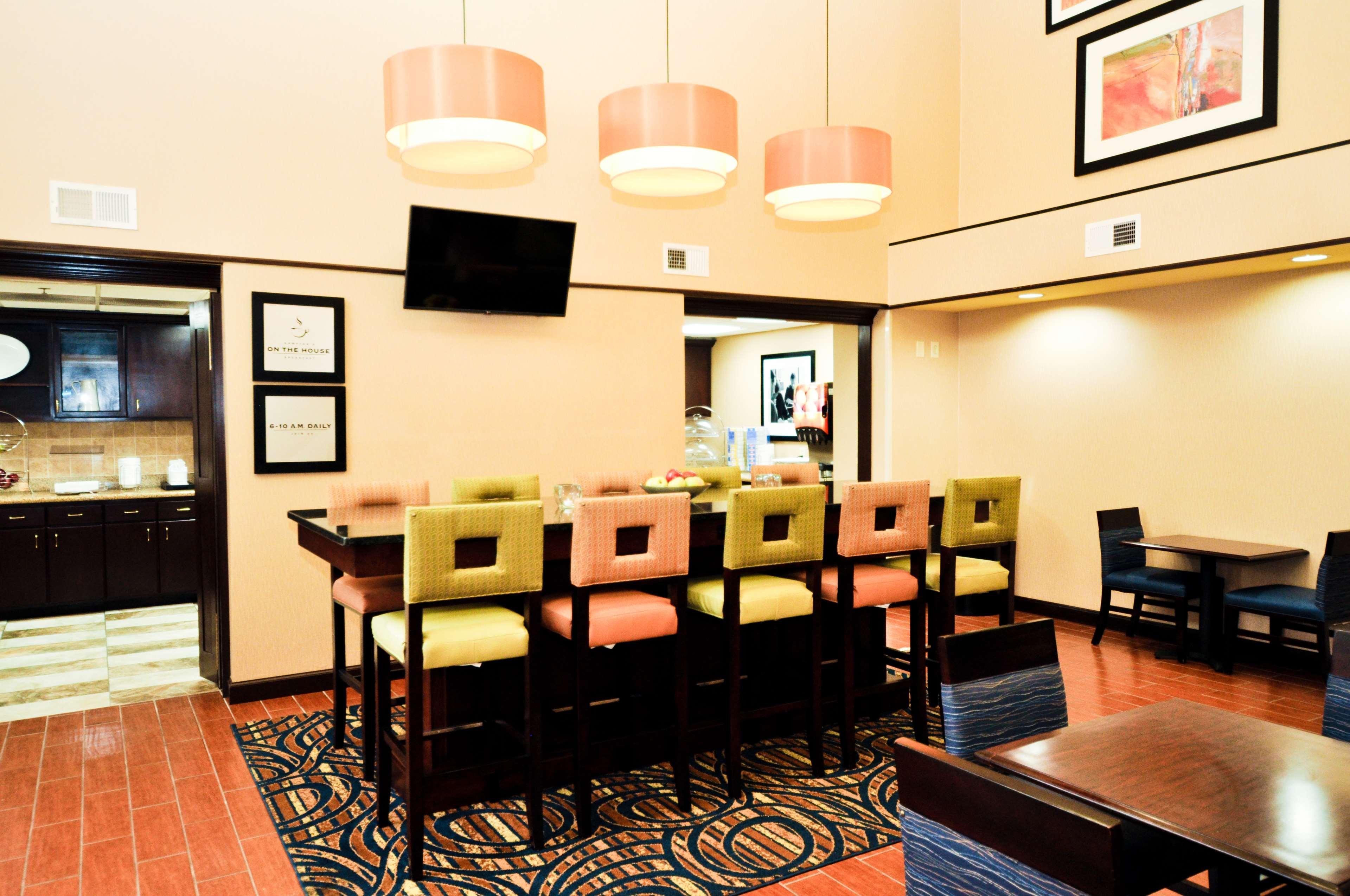 Hampton Inn & Suites Louisville East Esterno foto