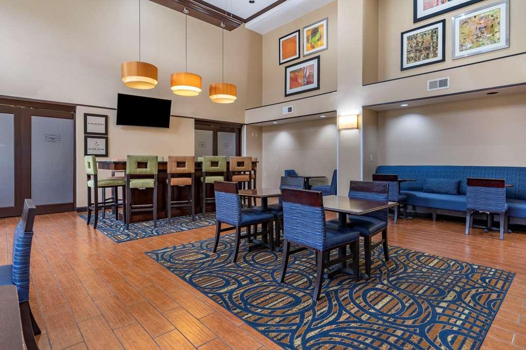 Hampton Inn & Suites Louisville East Esterno foto