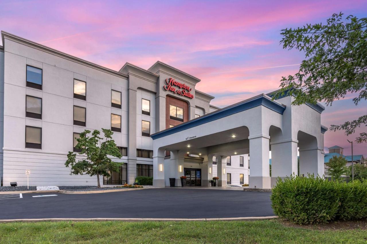 Hampton Inn & Suites Louisville East Esterno foto