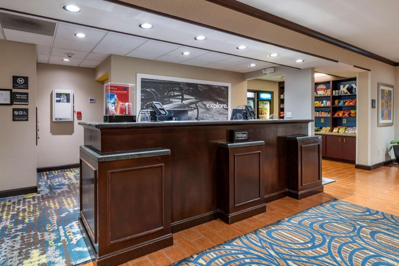 Hampton Inn & Suites Louisville East Esterno foto