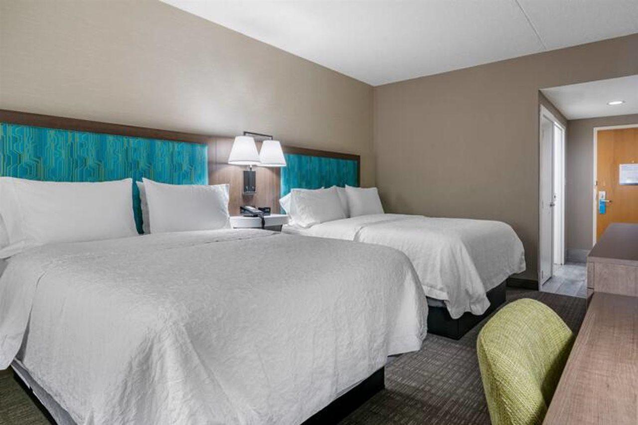 Hampton Inn & Suites Louisville East Esterno foto