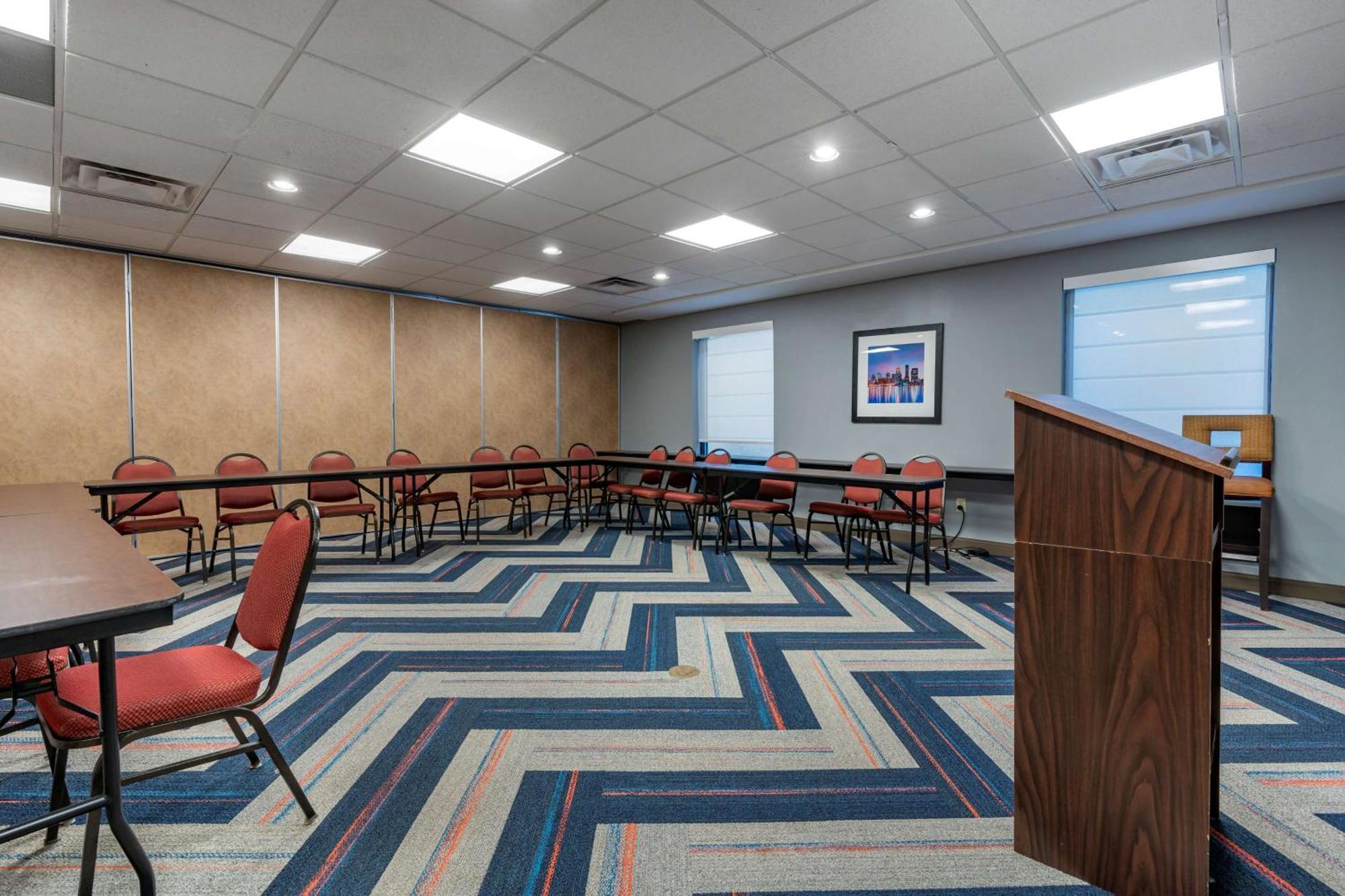 Hampton Inn & Suites Louisville East Esterno foto