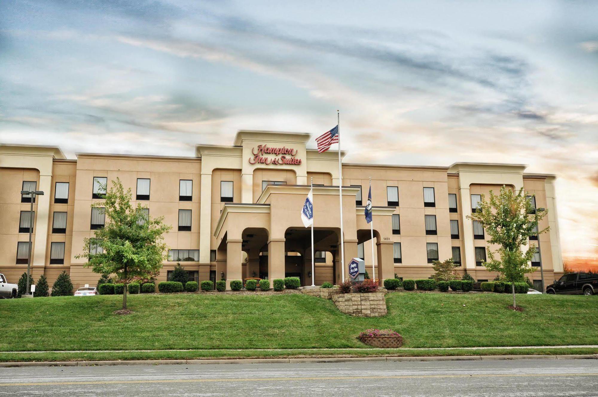 Hampton Inn & Suites Louisville East Esterno foto